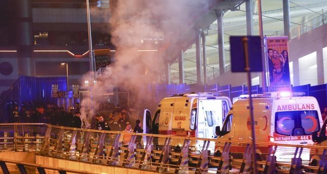 Теракты в Стамбуле: все подробности, фото и видео