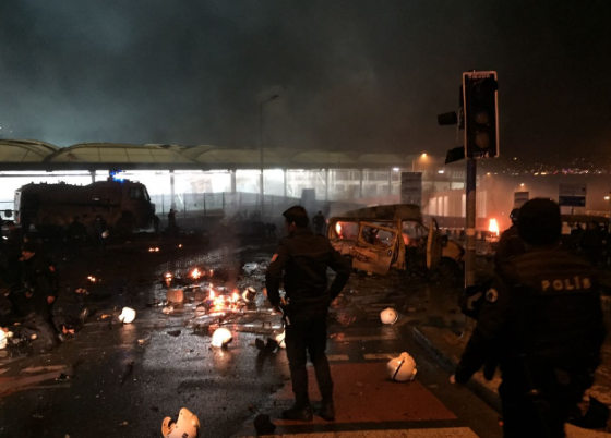 Теракти в Стамбулі: всі подробиці, фото і відео