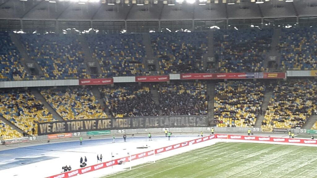 "Ми - столиця!" Київські вболівальники вивісили яскравий банер перед матчем із "Шахтарем"