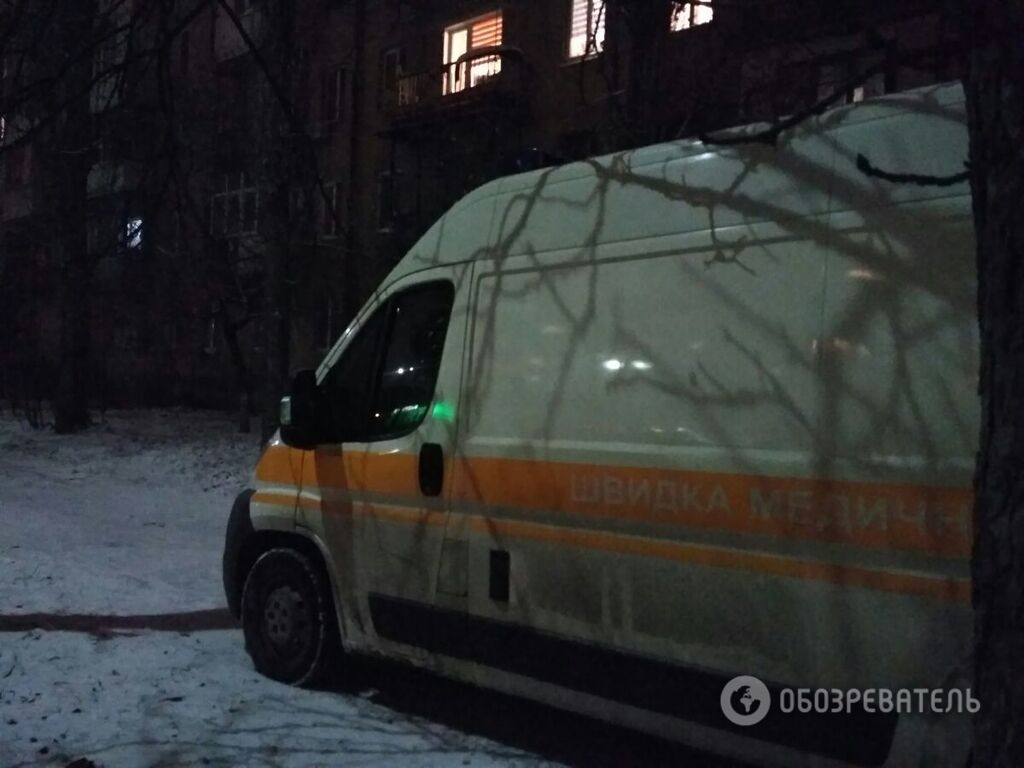Поліцію викликали на запах: опубліковані фото з місця страшного вбивства в Києві