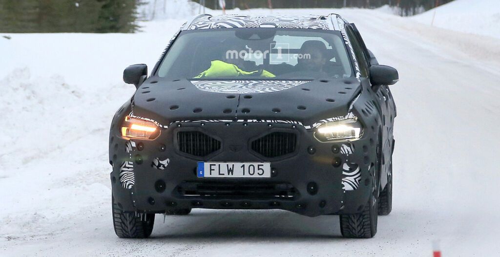 Volvo XC60: прототип нового кроссовера был замечен на зимних испытаниях
