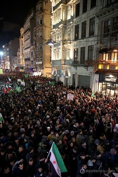 Тысячи людей в Стамбуле вышли на протест против боевых действий России в Алеппо. Фото- и видеофакт