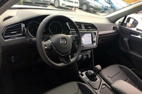 Volkswagen Tiguan L: немцы удлинили кроссовер для рынка Китая