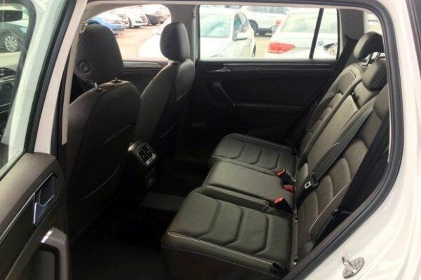 Volkswagen Tiguan L: немцы удлинили кроссовер для рынка Китая