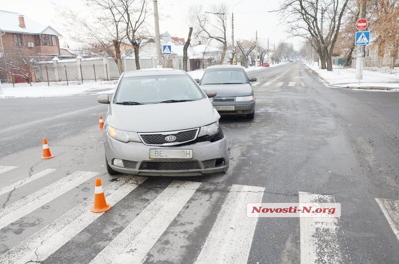 Відома волонтер спровокувала аварію в Миколаєві