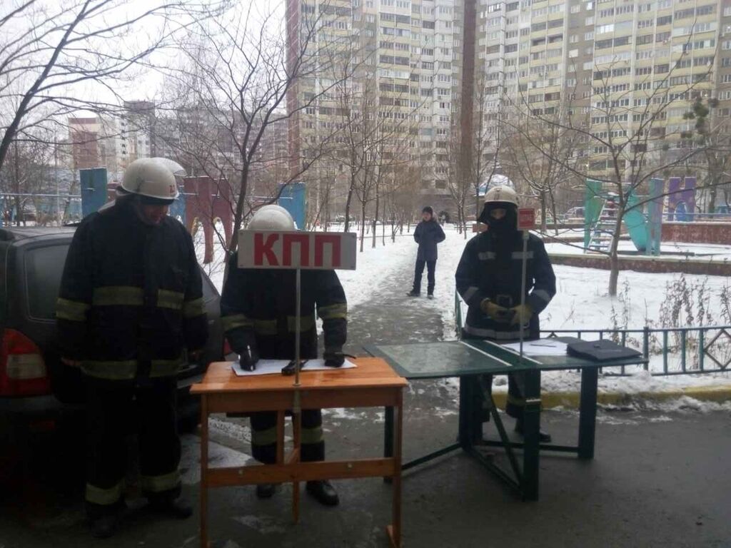 У київській багатоповерхівці сталася масштабна пожежа