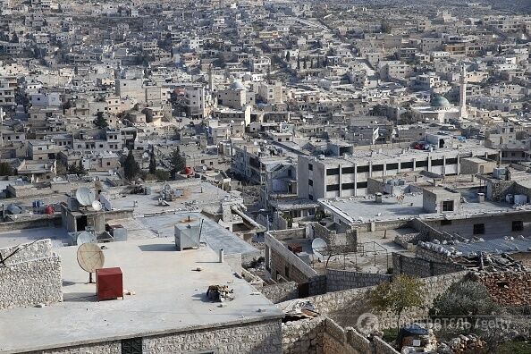 Руины и люди на улице: появились новые фото из сирийского Алеппо