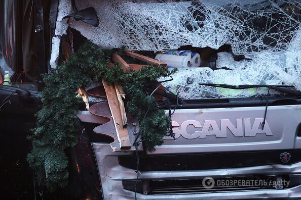 Кровавый теракт в Берлине: грузовик протаранил толпу на рождественской ярмарке