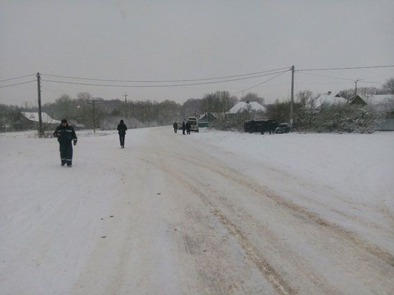 На Чернігівщині автобус зі школярами потрапив у ДТП: постраждали діти