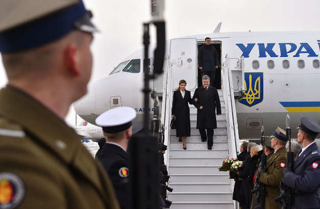 Порошенко прилетел на непростые переговоры с главным адвокатом Украины в ЕС