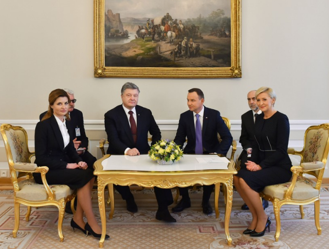Порошенко прилетел на непростые переговоры с главным адвокатом Украины в ЕС