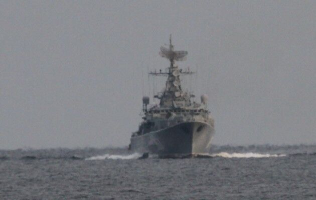 Скандал в Чорному морі: російський військовий корабель блокував українських прикордонників