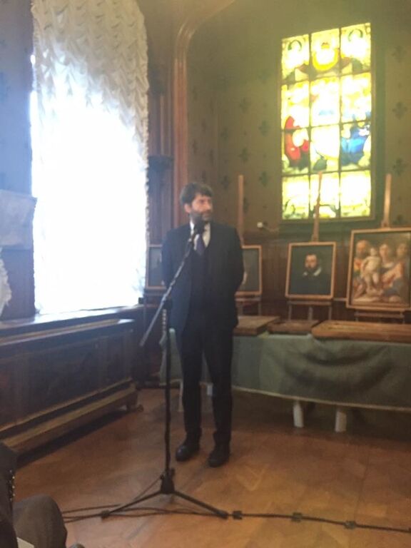 Нашлись в Украине: Порошенко передал музею Вероны украденные картины 