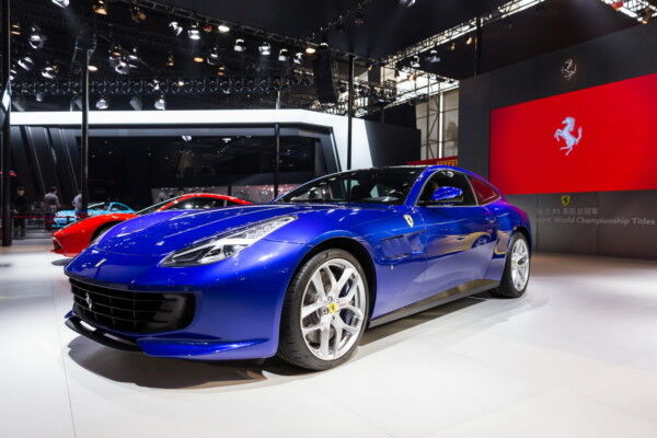 Ferrari GTC4Lusso T: в Китае состоялся дебют 610-сильного суперкара