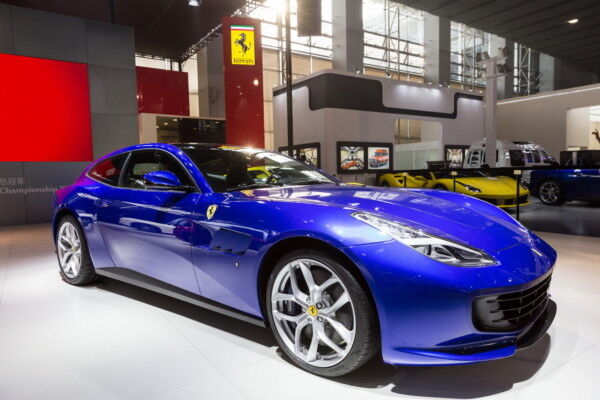 Ferrari GTC4Lusso T: в Китае состоялся дебют 610-сильного суперкара