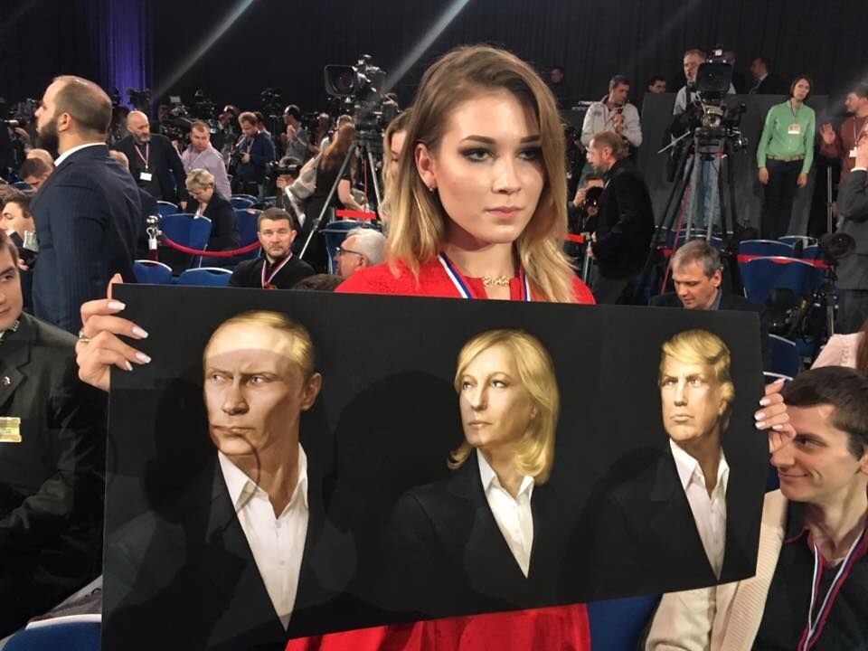 Не отвертится: в сети показали, кто пришел "допрашивать" Путина