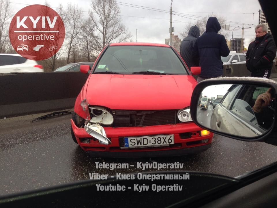 В Киеве образовалась масштабная пробка из-за ДТП