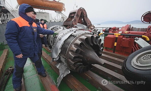 Крушение Ту-154: страшные находки спасателей собрали в масштабном фоторепортаже