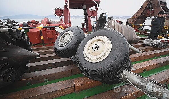 Крушение Ту-154: страшные находки спасателей собрали в масштабном фоторепортаже