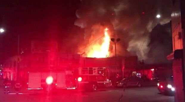 Є жертви: опубліковані фото і відео моторошної пожежі в нічному клубі в США