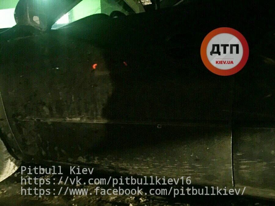 Погоня со стрельбой: в Киеве полиция задержала водителя-нарушителя