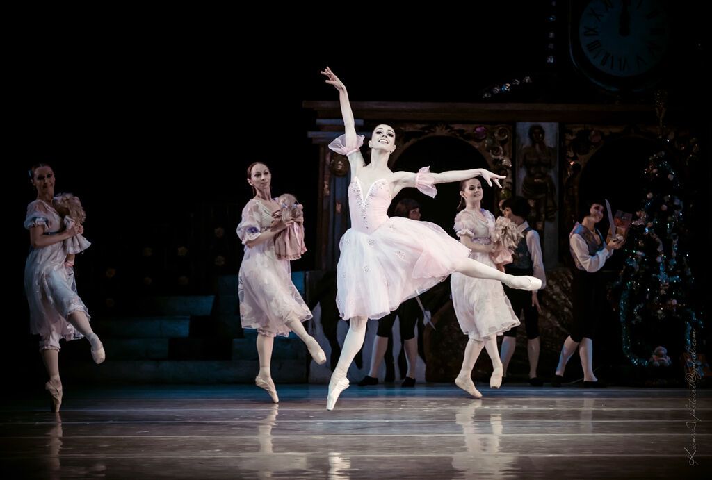 Украинские звезды балета раскрыли секреты новогоднего настроения