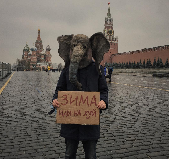 Страна серых будней: в сети показали, как тоскливо жить в России 