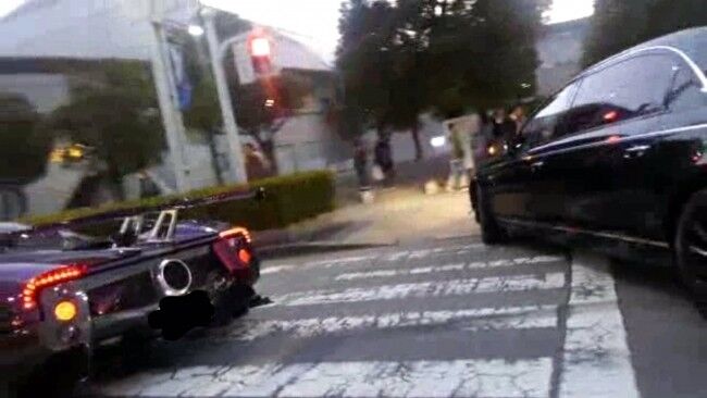 ДТП года: в Японии столкнулись эксклюзивный Pagani Zonda и Maybach