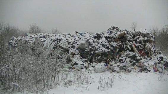 Львівські відходи дісталися до Сумщини: "сміттєвий скандал" набирає обертів