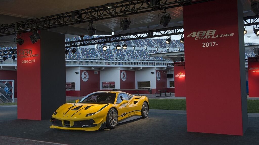 Ferrari 488 Challenge: итальянцы впервые оснастили автомобиль турбированным двигателем