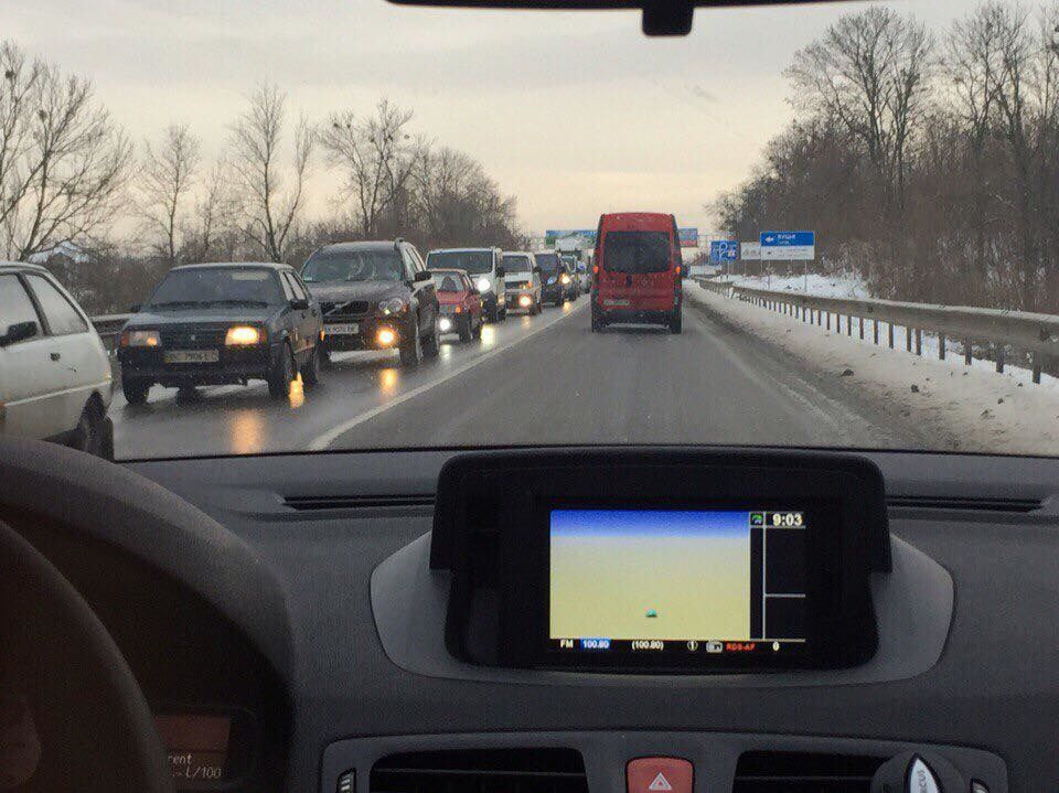 День масових аварій: опубліковані фото наслідків серії ДТП у Львові