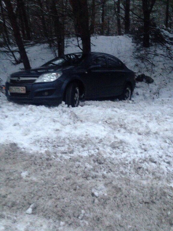 День масових аварій: опубліковані фото наслідків серії ДТП у Львові