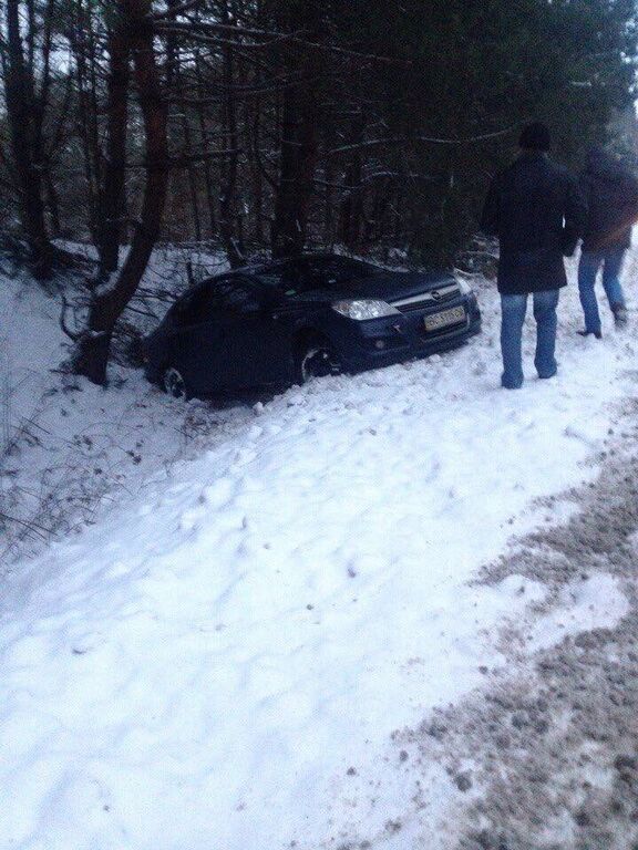 День масових аварій: опубліковані фото наслідків серії ДТП у Львові