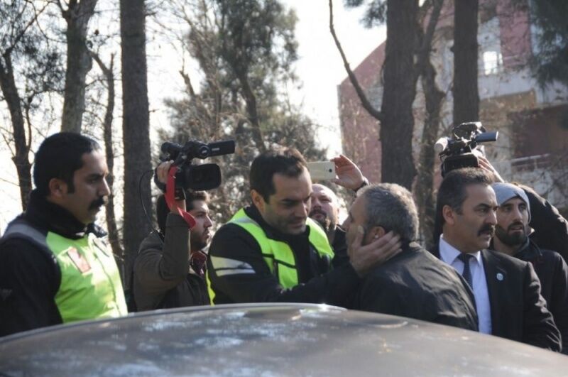 Кортеж Эрдогана попал в серьезное ДТП в Стамбуле: опубликованы фото