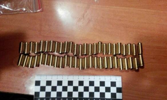 У Києві під час обшуку знайшли іменний пістолет Чечетова: опубліковані фото