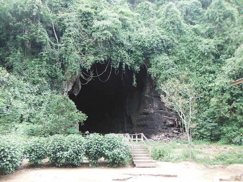 Місце, де оживає страх: опубліковані фото печери жаху Гомантонг