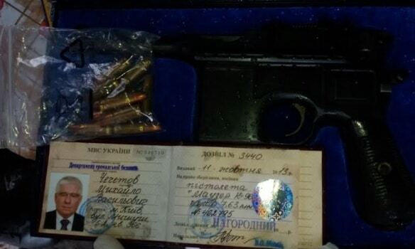 В Киеве при обыске нашли именной пистолет Чечетова
