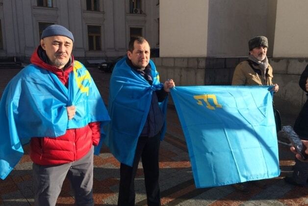 Крымские татары вышли на митинг под МИД: требуют реакции на обыски ФСБ. Опубликованы фото