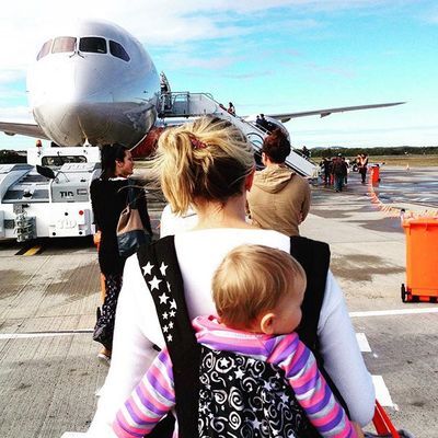 Малышка путешествует с родителями по всему миру с 10-недельного возраста: опубликованы фото