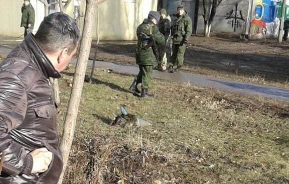 "Промахнулись маленько": террористы обстреляли Луганск ракетами. Фоторепортаж