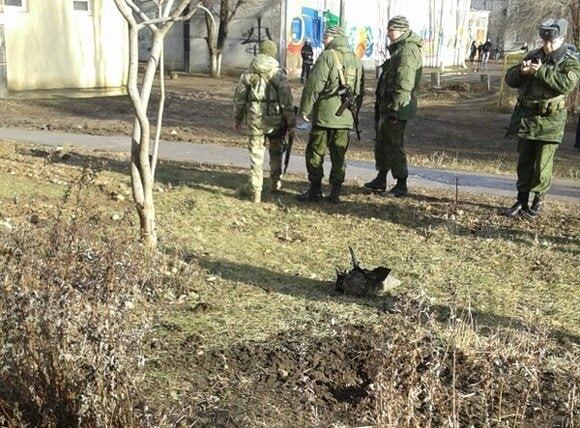 "Промахнулись маленько": террористы обстреляли Луганск ракетами