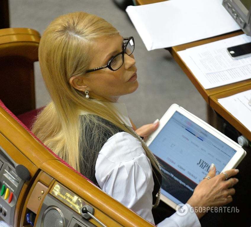 Распустила Юля косы: Тимошенко пришла в Раду с новой прической