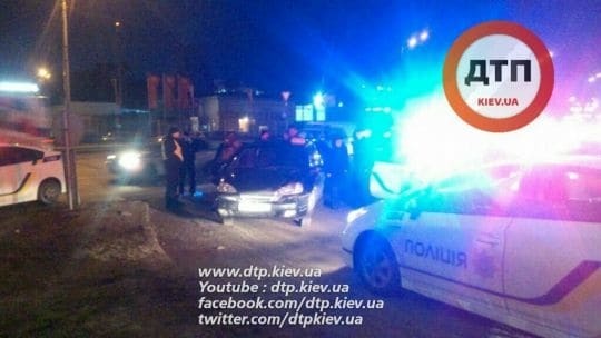 В Киеве полиция устроила погоню за пьяным военным на Chevrolet