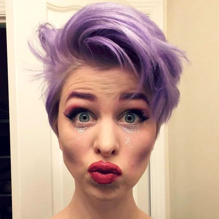 "Блестящие слезы": новый тренд покорил модниц всего мира