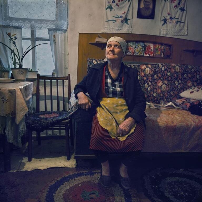 Фотограф показала українське село, що вмирає: пронизливі фото
