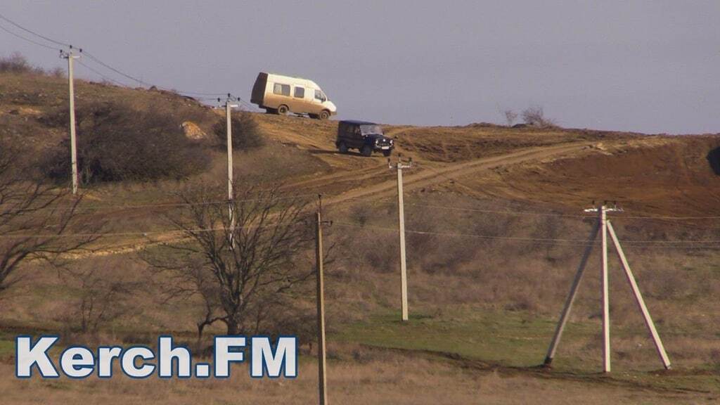 "Вам викличуть ОМОН": журналіст розповів про охорону енергомосту в Керчі