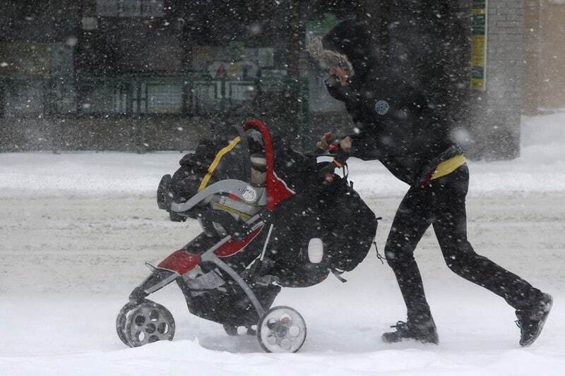 Канаду накрыл рекордный за 70 лет снегопад: опубликованы фото и видео