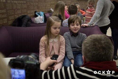 Скрипка, Притула и Егорова с детьми сходили на мультик ''Робинзон Крузо'' (фото)  
