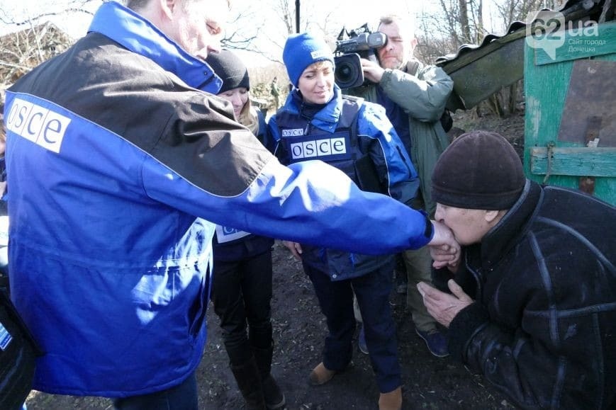 Руководителя ОБСЕ приняли в "ДНР" как Януковича: фотофакт