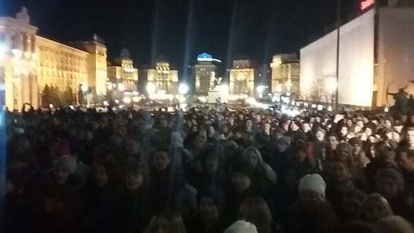 "Спи собі сама": тысячи киевлян на Майдане почтили память Кузьмы Скрябина